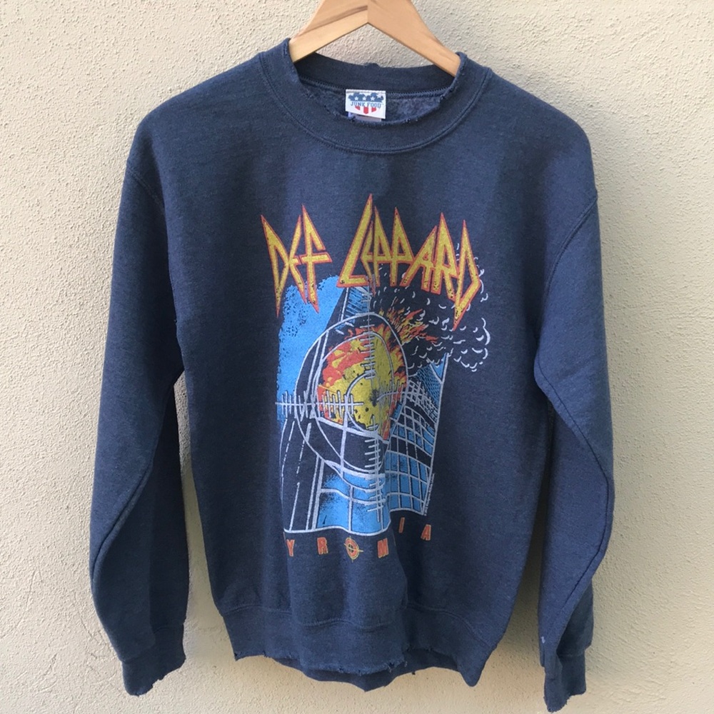 Junk Food Gray Def Leppard Distressed Sweat Shirt
